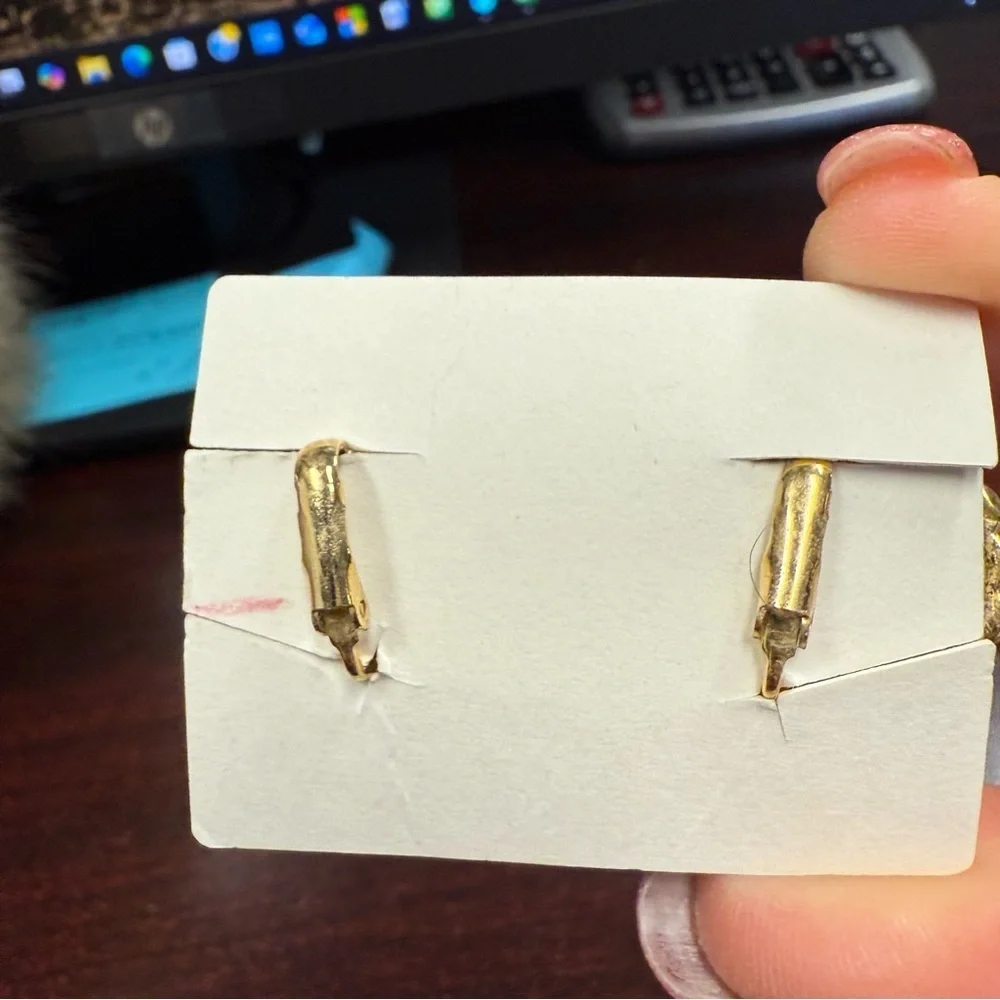 Avon “Fanfare” Vintage Goldtone Clip-On Earrings. NIB 1988